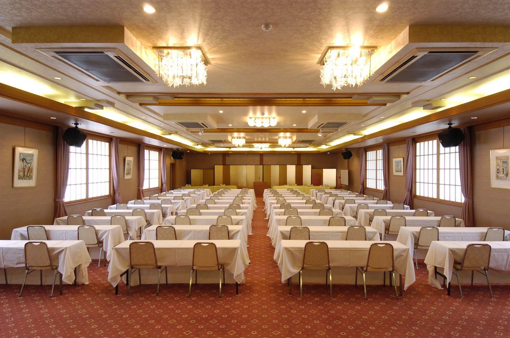Aso Plaza Hotel Kumamoto Esterno foto
